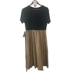 Zattcas Elegant Black and Tan Dress// L